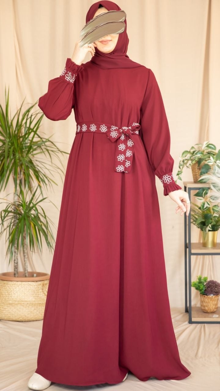 Manşet ve Kemeri Nakışlı Elbise 5136 - Bordo