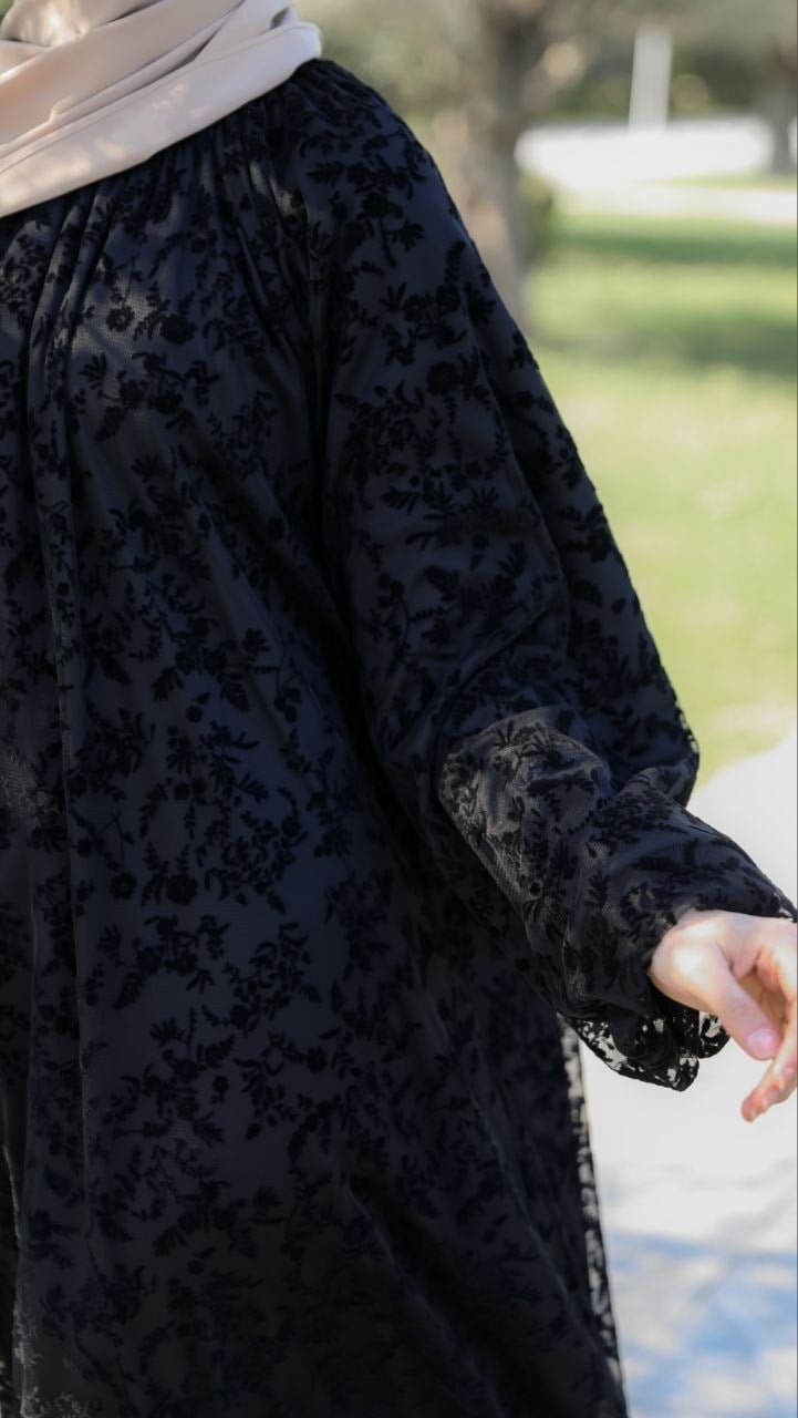 LY26 4030 REGLAN KOL FLOK BASKILI ELBİSE - Siyah