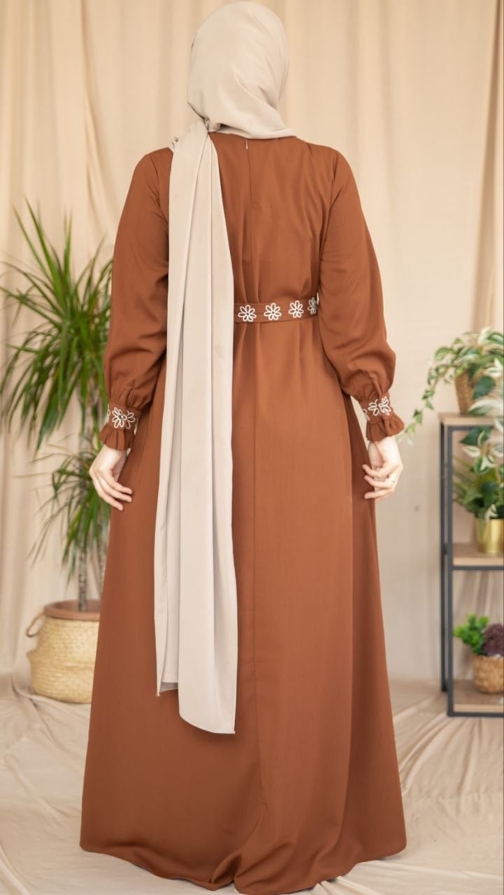 Manşet ve Kemeri Nakışlı Elbise 5136 - Taba